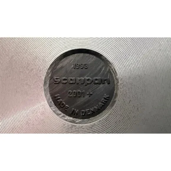 VTG Scanpan 2001+ Covered Low Dutch Oven 5 1/2 Quart Titanium Non-Stick Denmark - Picture 7 of 7